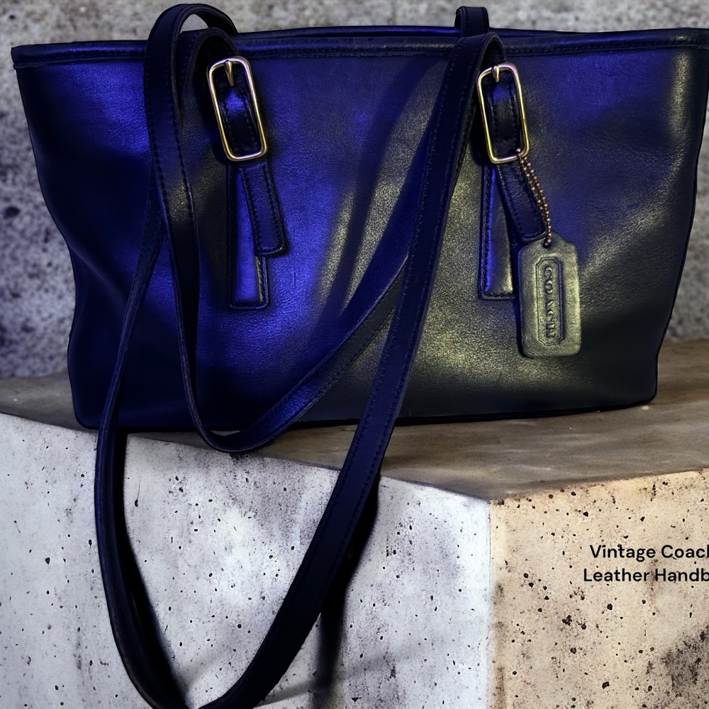 Vintage Coach Black Leather Shoulder Purse